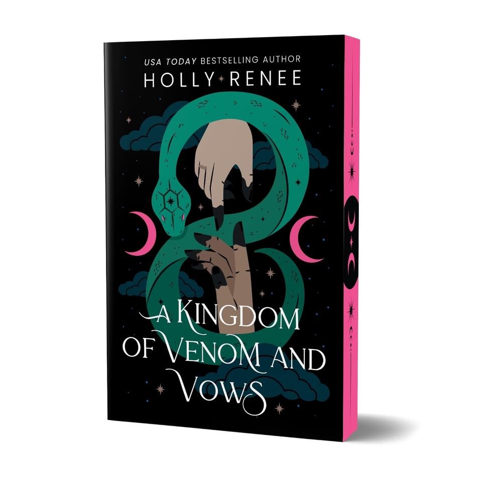 A Kingdom of Venom and Vows (Deluxe Edition) by Holly Renee - ISBN: 9781464241956