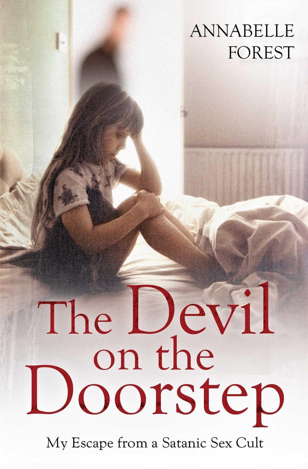 The Devil on the Doorstep by Annabelle Forest - ISBN: 9781471136689