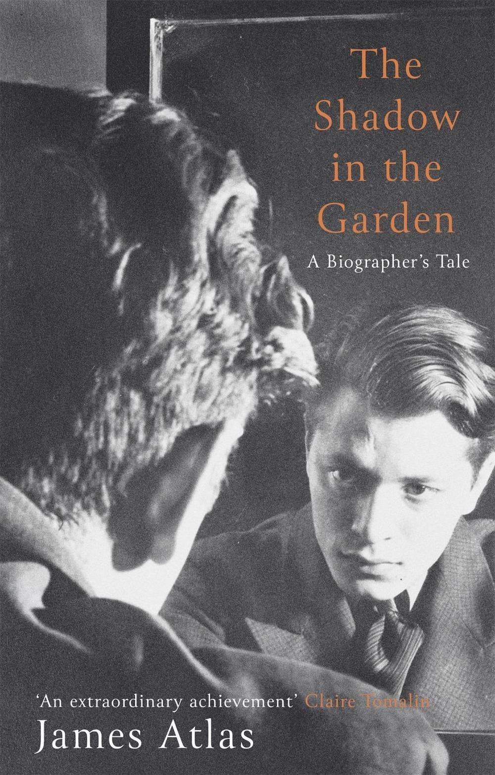 The Shadow in the Garden by James Atlas - ISBN: 9781472153135