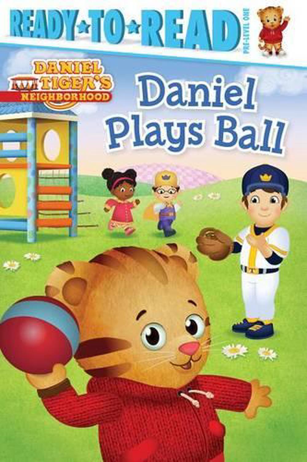 Daniel Plays Ball, 9781481417099