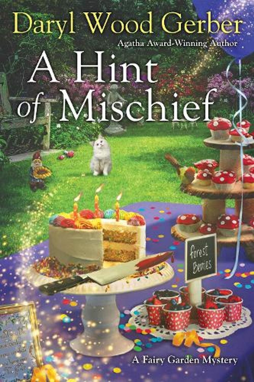 A Hint of Mischief by Daryl Wood Gerber - ISBN: 9781496736048