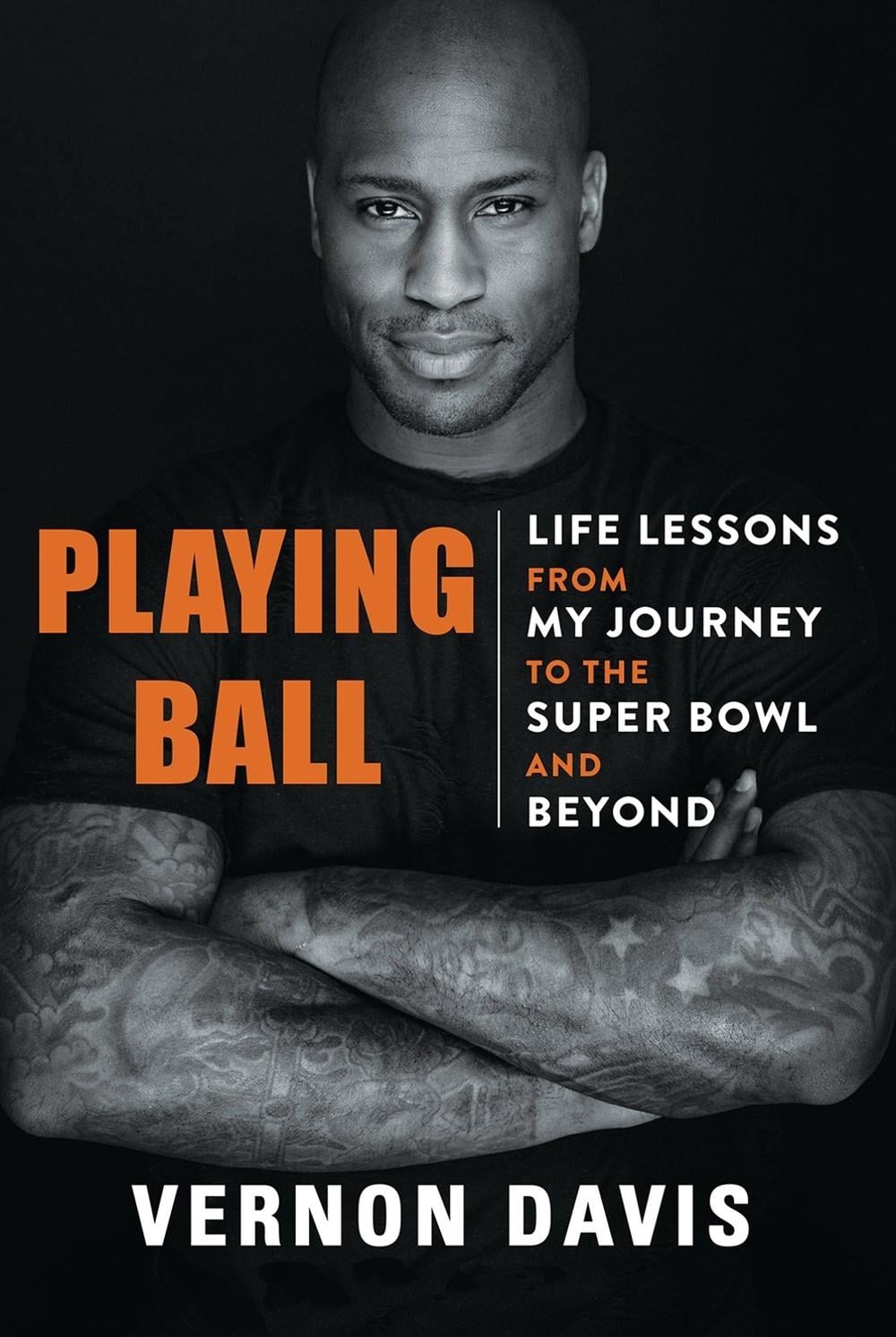 Playing Ball by Vernon Davis - ISBN: 9781496746573