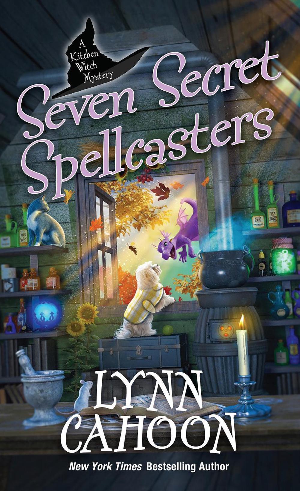 Seven Secret Spellcasters by Lynn Cahoon - ISBN: 9781496752833