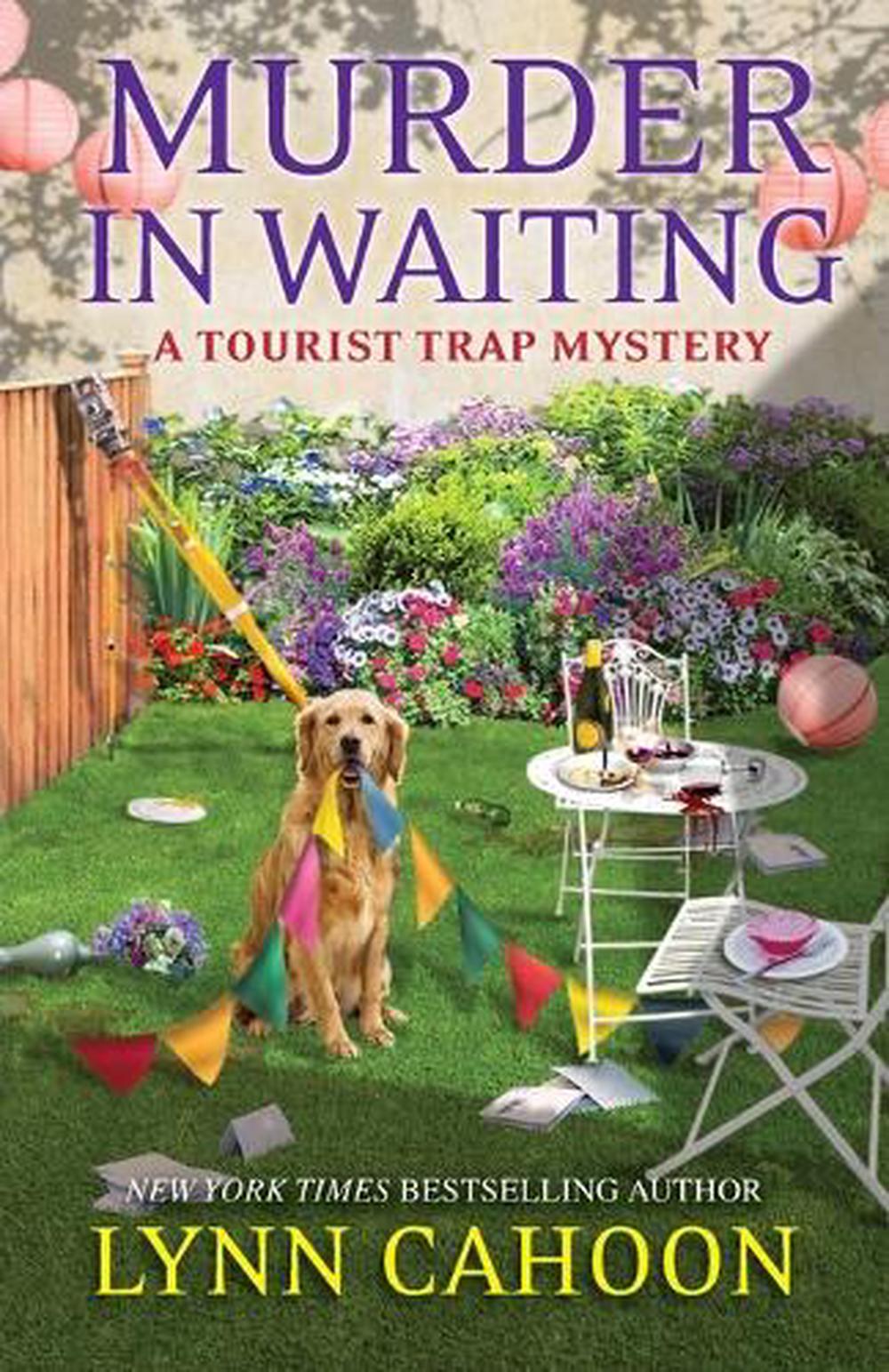 Murder in Waiting by Lynn Cahoon - ISBN: 9781516103089