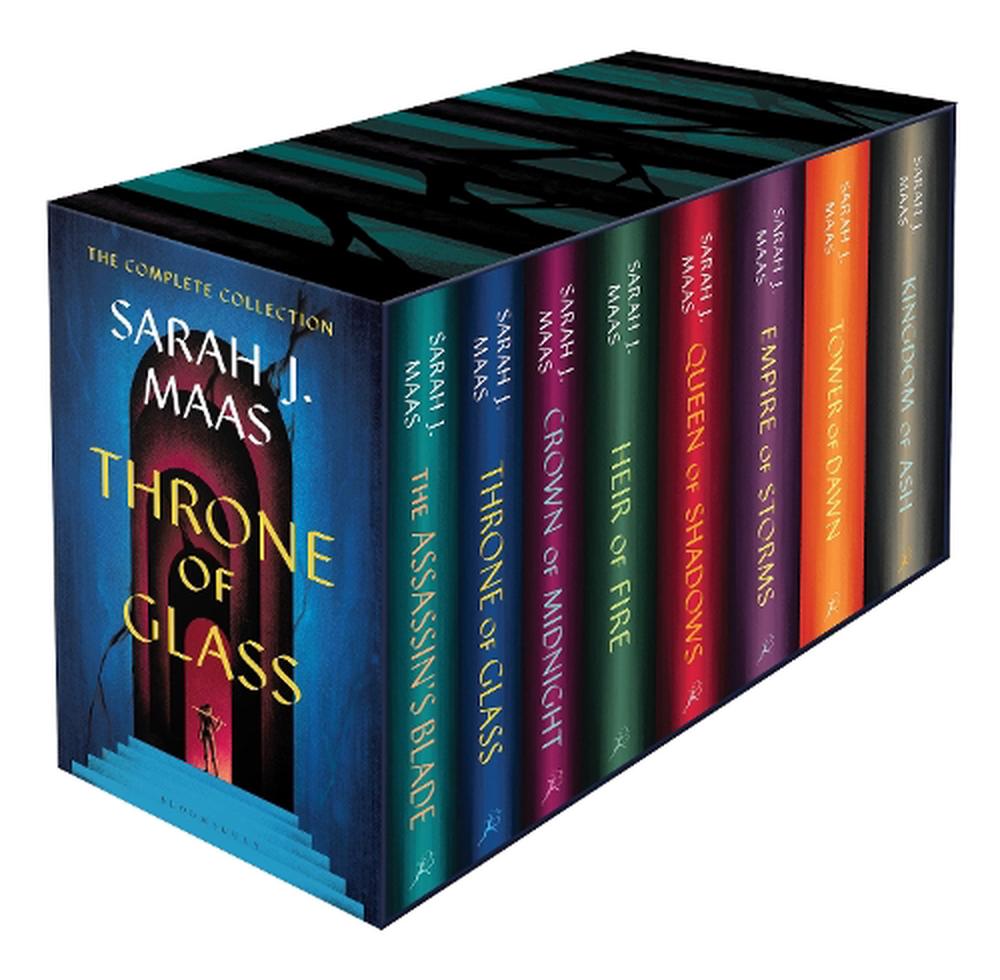 Set　of　online　Glass　Sarah　Box　Buy　(Paperback)　9781526662668　Maas,　The　by　Throne　at　J.　Nile