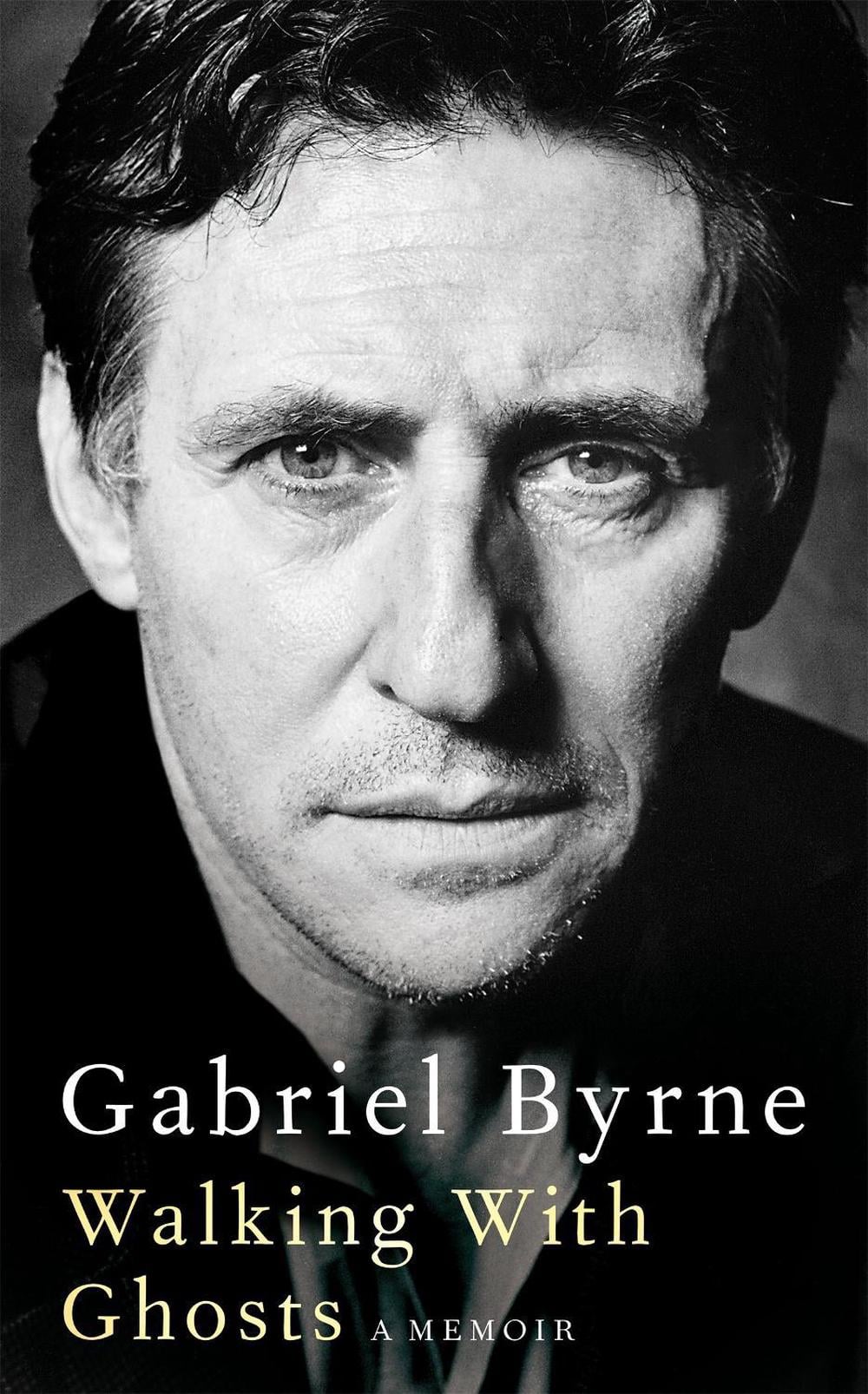 Walking With Ghosts by Gabriel Byrne - ISBN: 9781529027433