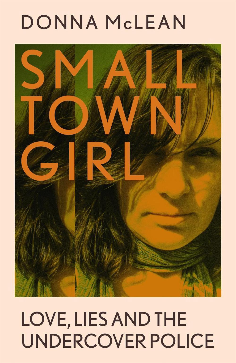 Small Town Girl by Donna McLean - ISBN: 9781529379853