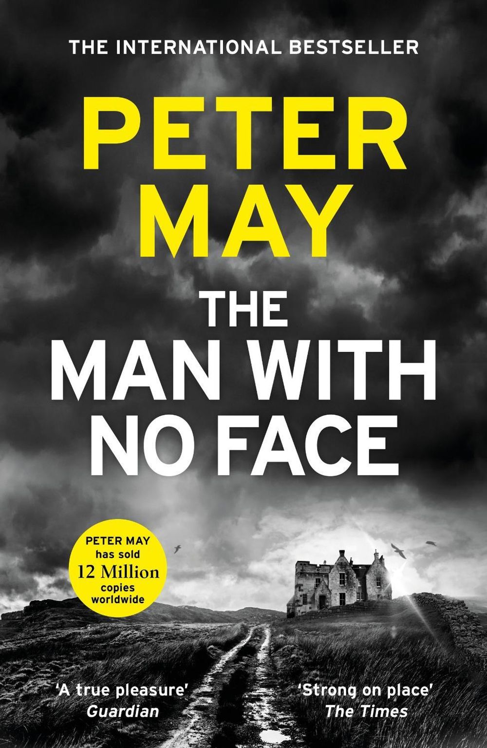 The Man With No Face by Peter May - ISBN: 9781529444001