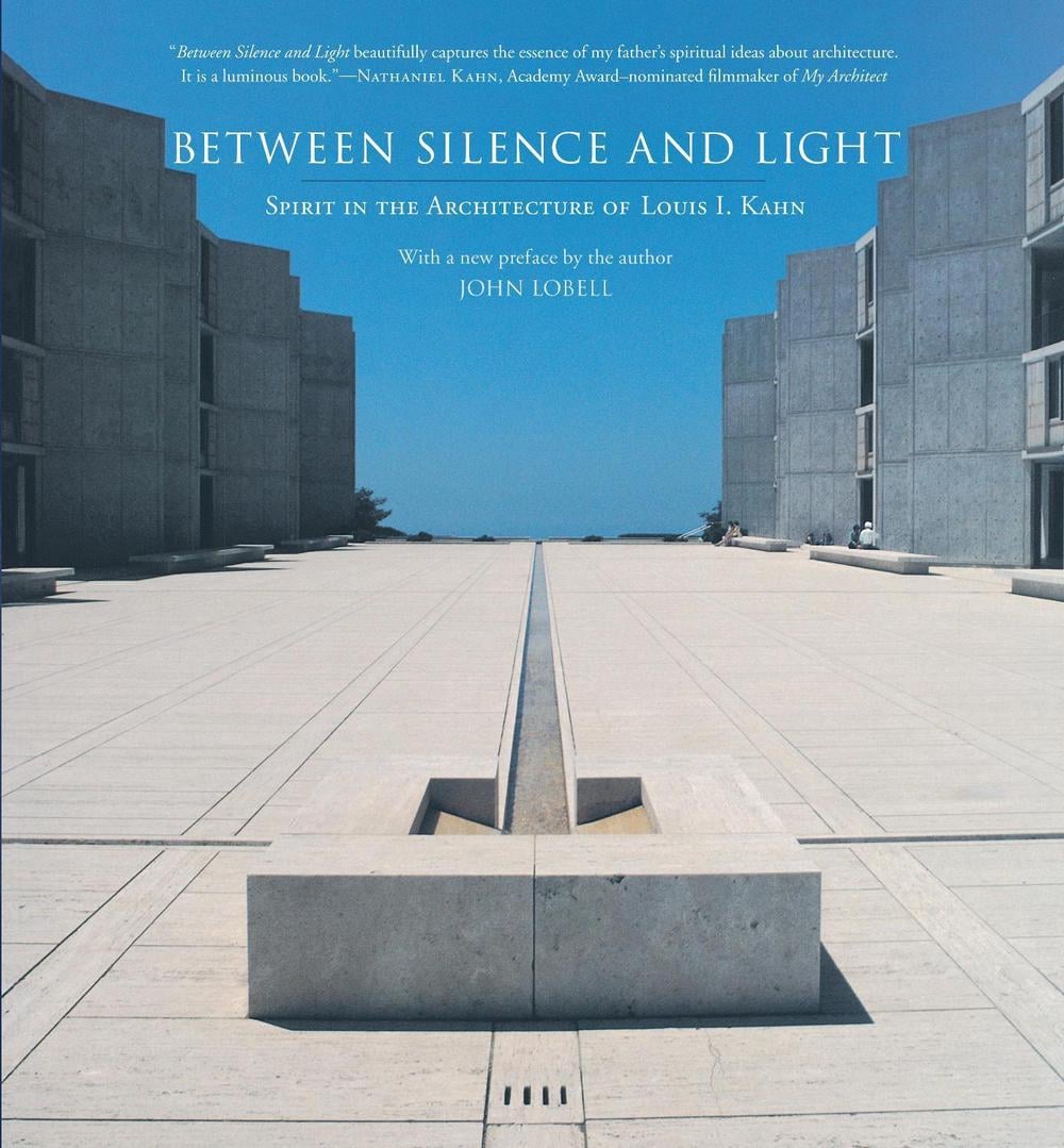 Between Silence and Light by John Lobell - ISBN: 9781590306048