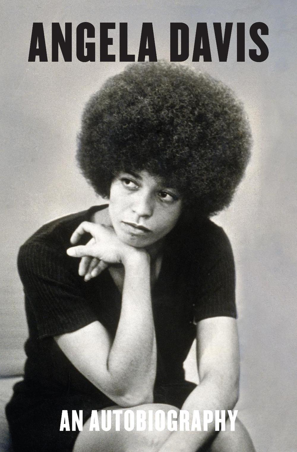 Angela Davis by Angela Y. Davis - ISBN: 9781642598988