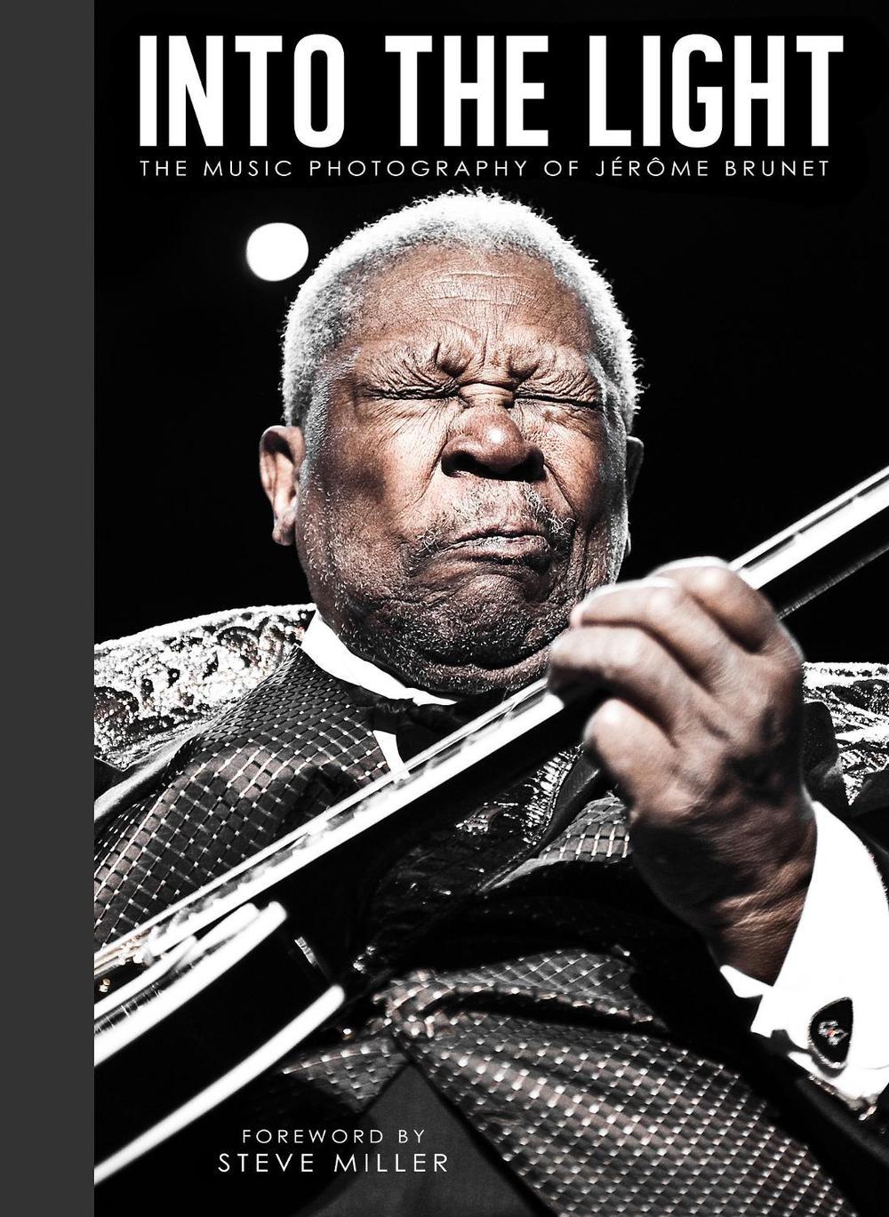 Into the Light: The Photography of Jérôme Brunet by Steven Miller - ISBN: 9781683836896