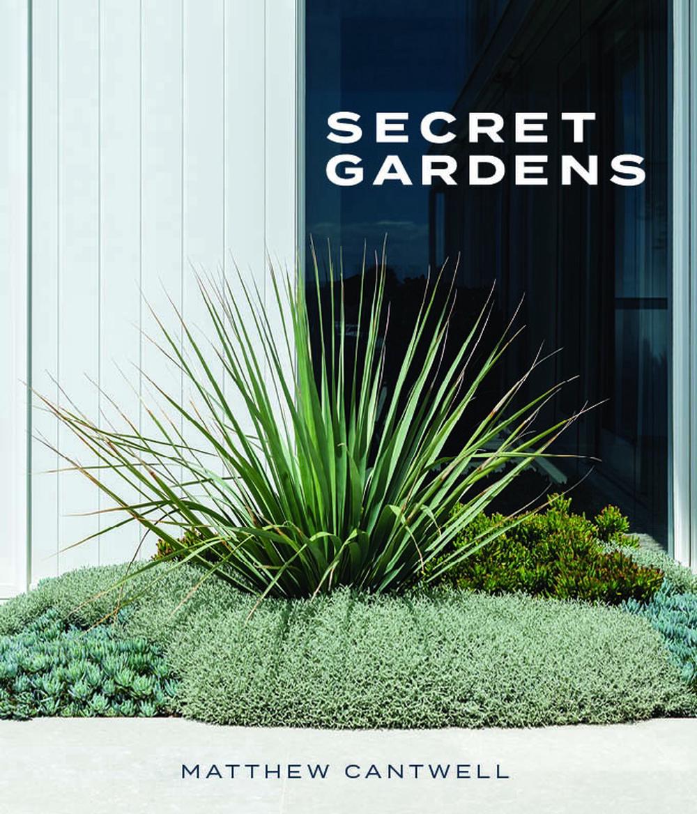 Secret Gardens, 9781742571775