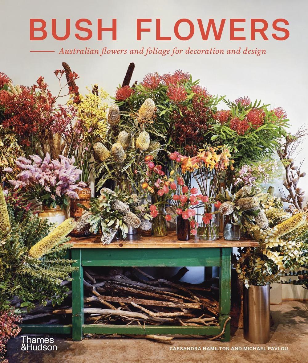 Bush Flowers, 9781760762346