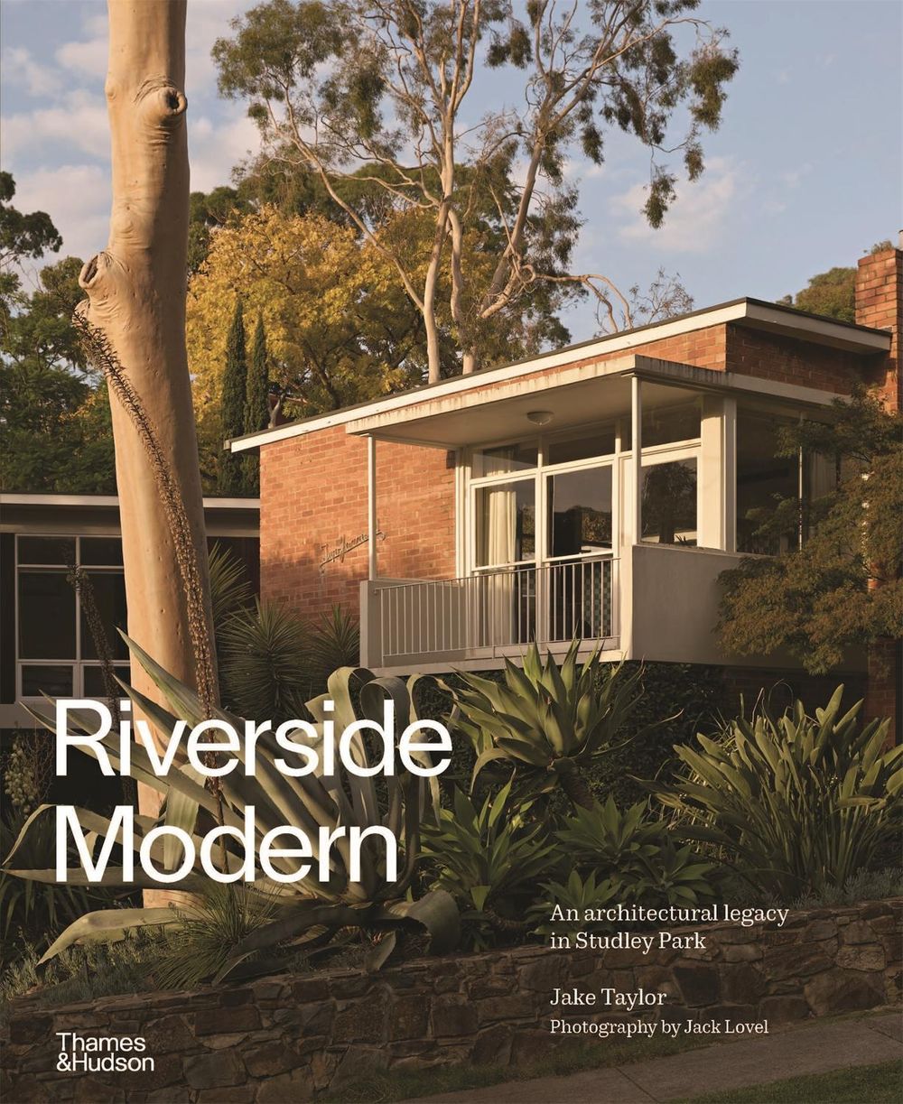 Riverside Modern by Jake Taylor - ISBN: 9781760765538