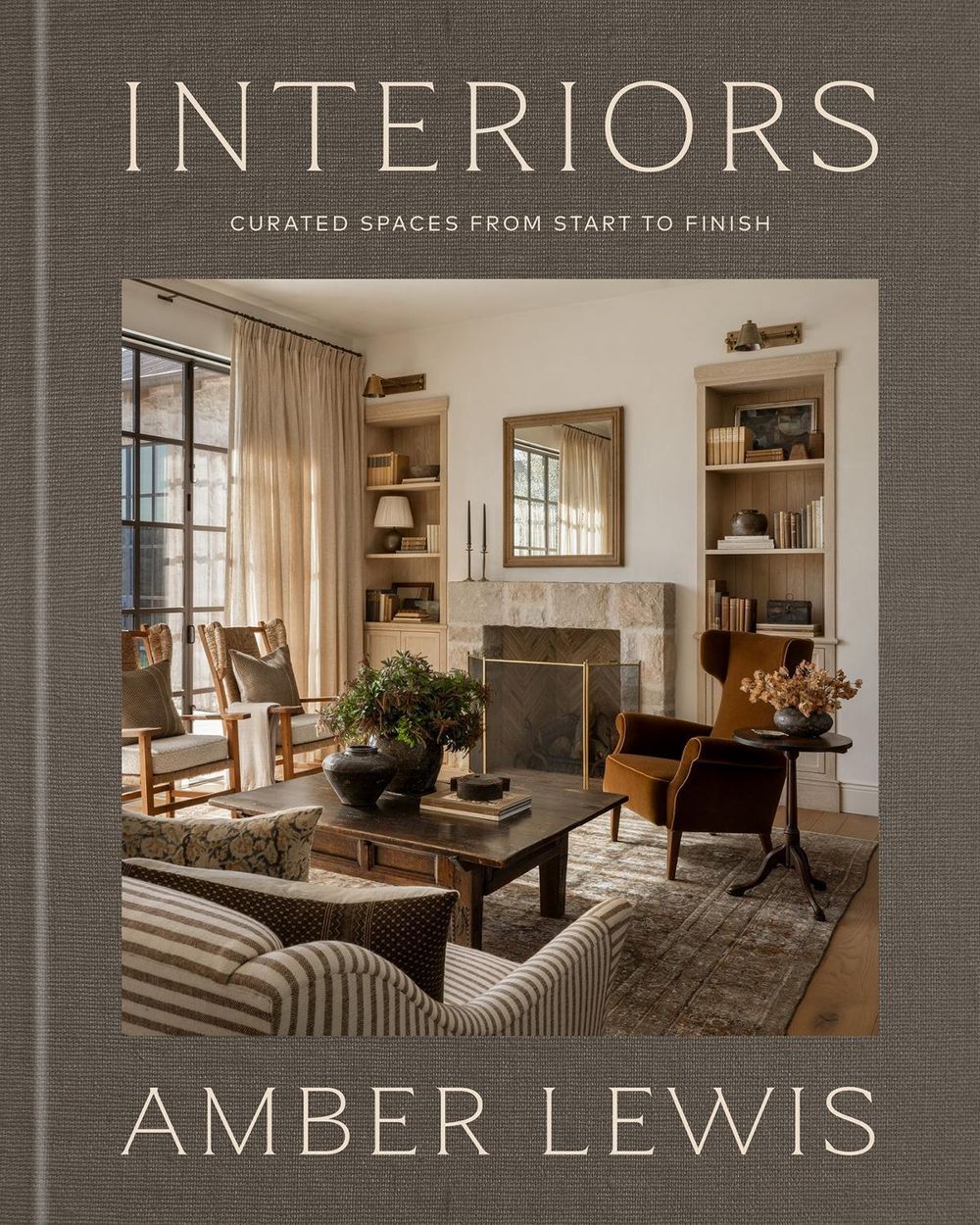 Interiors by Amber Lewis - ISBN: 9781761453250