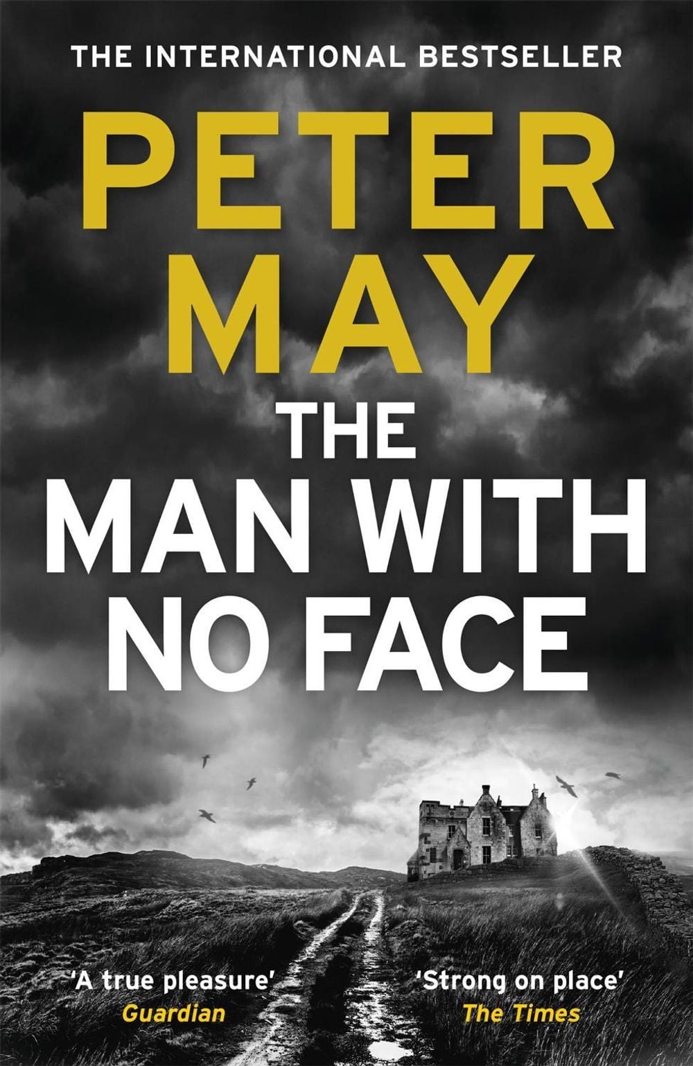 The Man With No Face by Peter May - ISBN: 9781787472594
