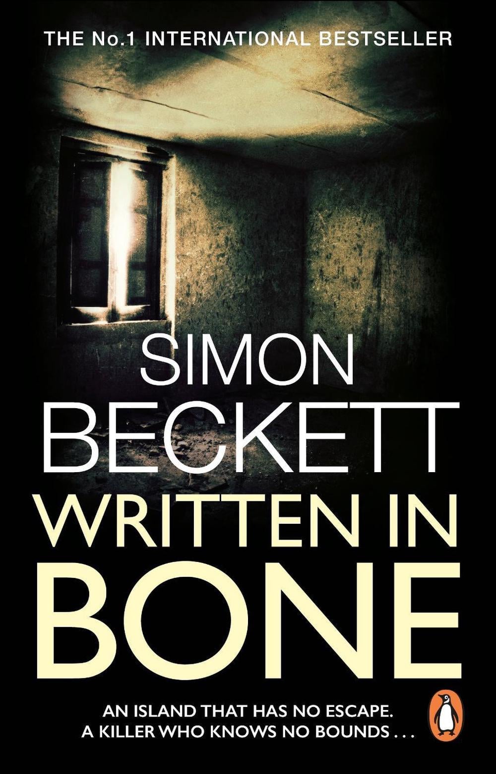 Written in Bone by Simon Beckett - ISBN: 9781804992982