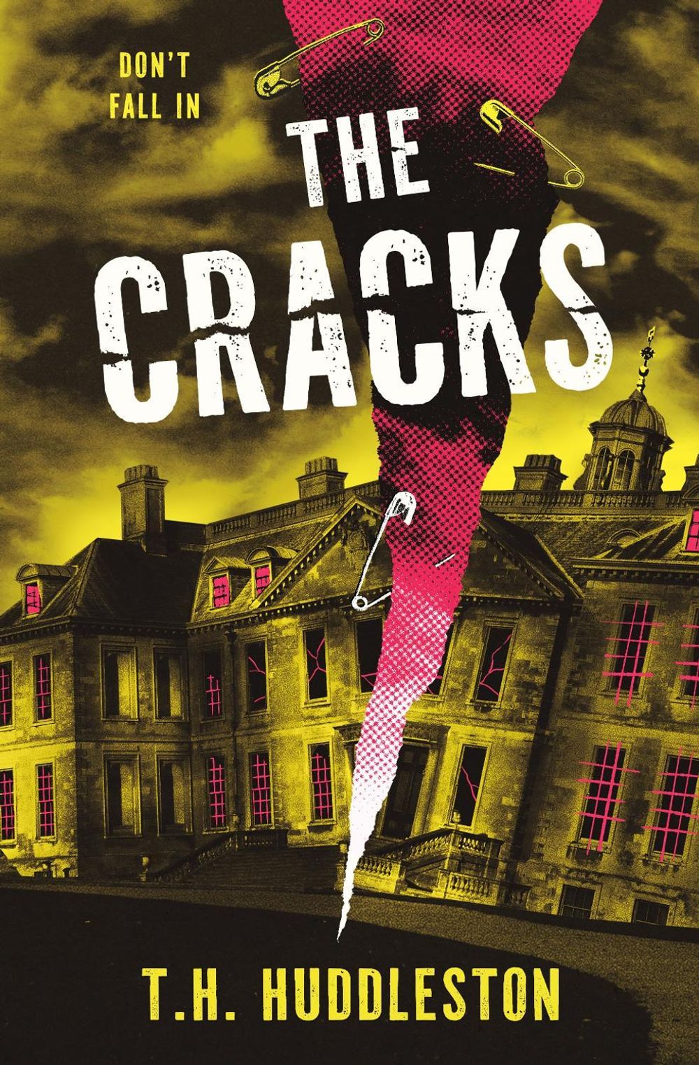 The Cracks by T.H. Huddleston - ISBN: 9781835413036
