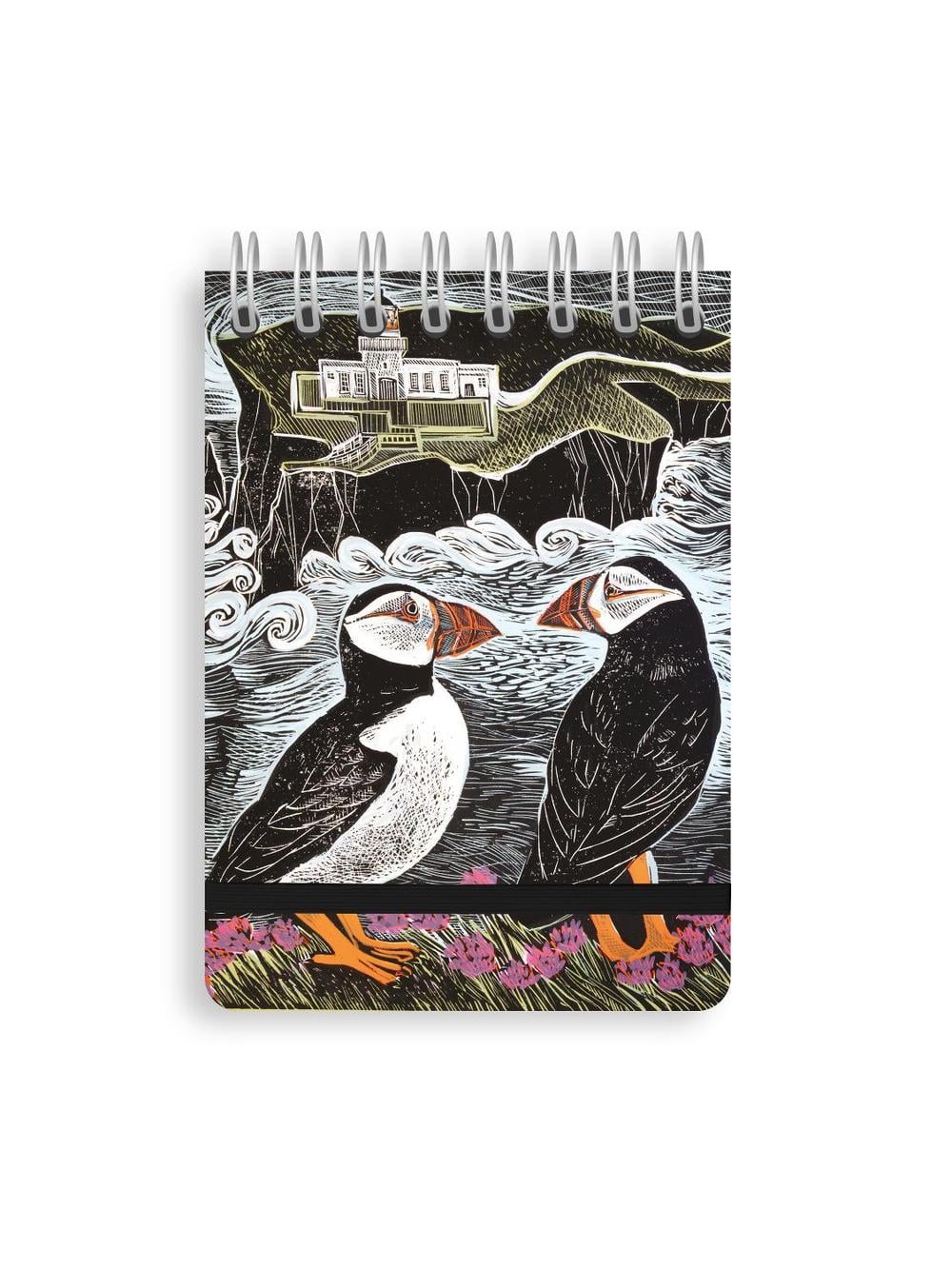 Angela Harding: Fair Isle Puffins (Spiral Bound Pocket Notebook) by Flame Tree Studio - ISBN: 9781835628928