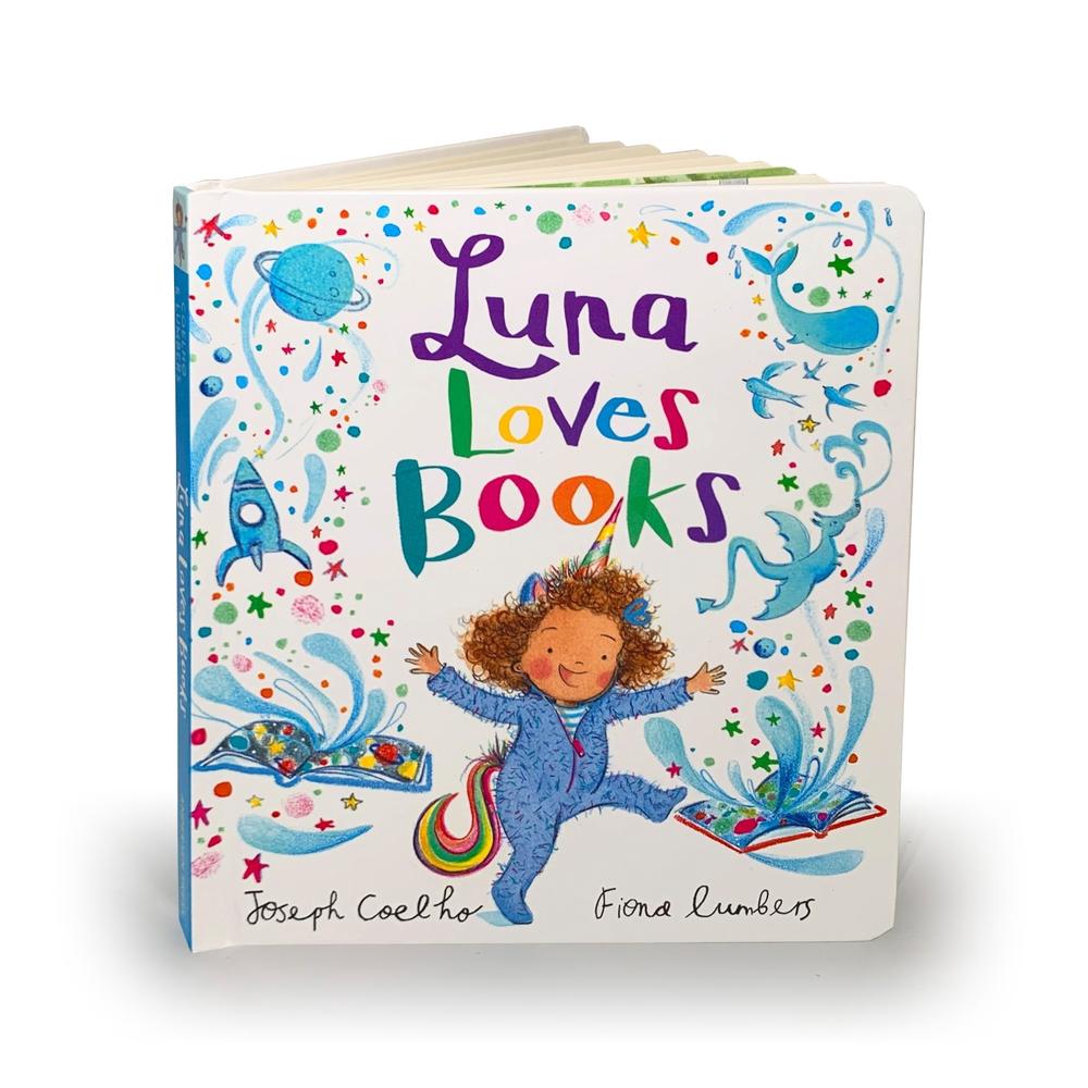 Luna Loves Books by Joseph Coelho - ISBN: 9781839131202