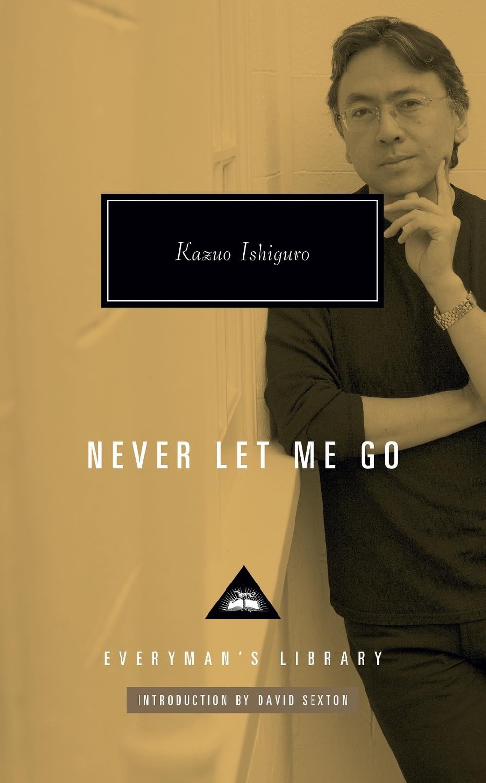 Never Let Me Go by Kazuo Ishiguro - ISBN: 9781841594101