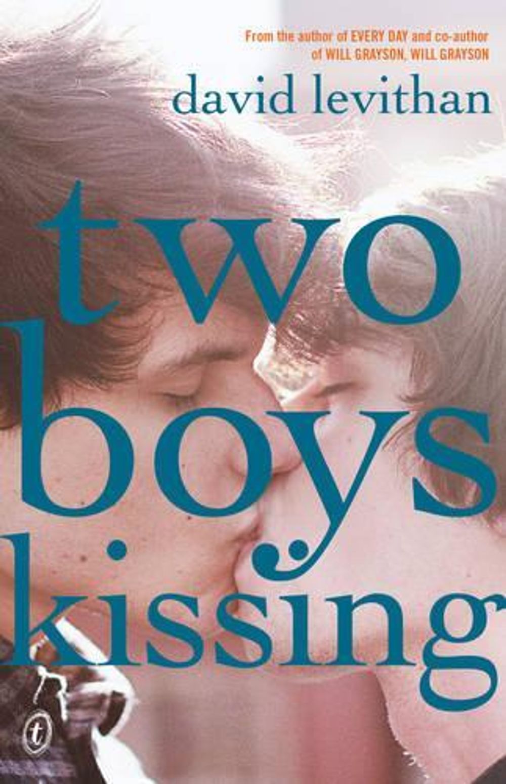 Two Boys Kissing by David Levithan - ISBN: 9781922147486