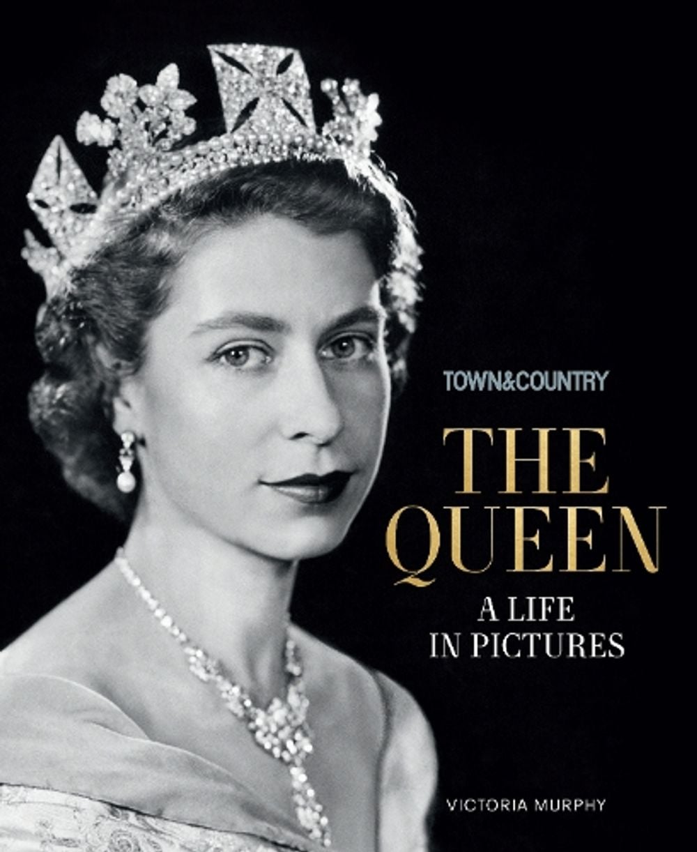 Town & Country: The Queen by Victoria Murphy - ISBN: 9781950785094