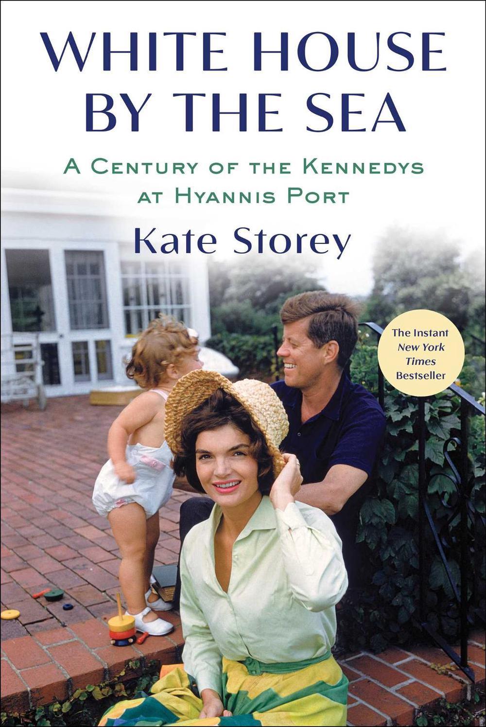 White House by the Sea by Kate Storey - ISBN: 9781982159184