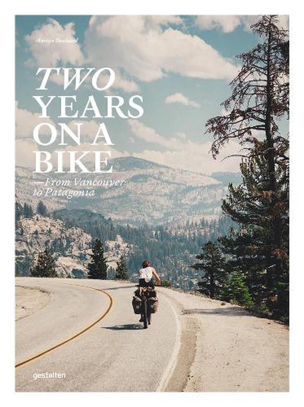 Two Years on a Bike, 9783967040500