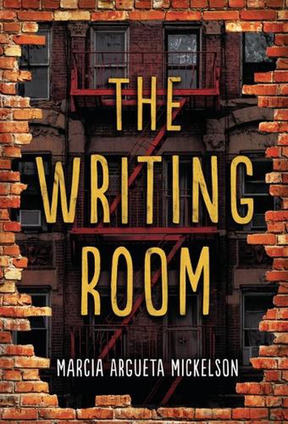 The Writing Room by Marcia Argueta Mickelson - ISBN: 9798765627716