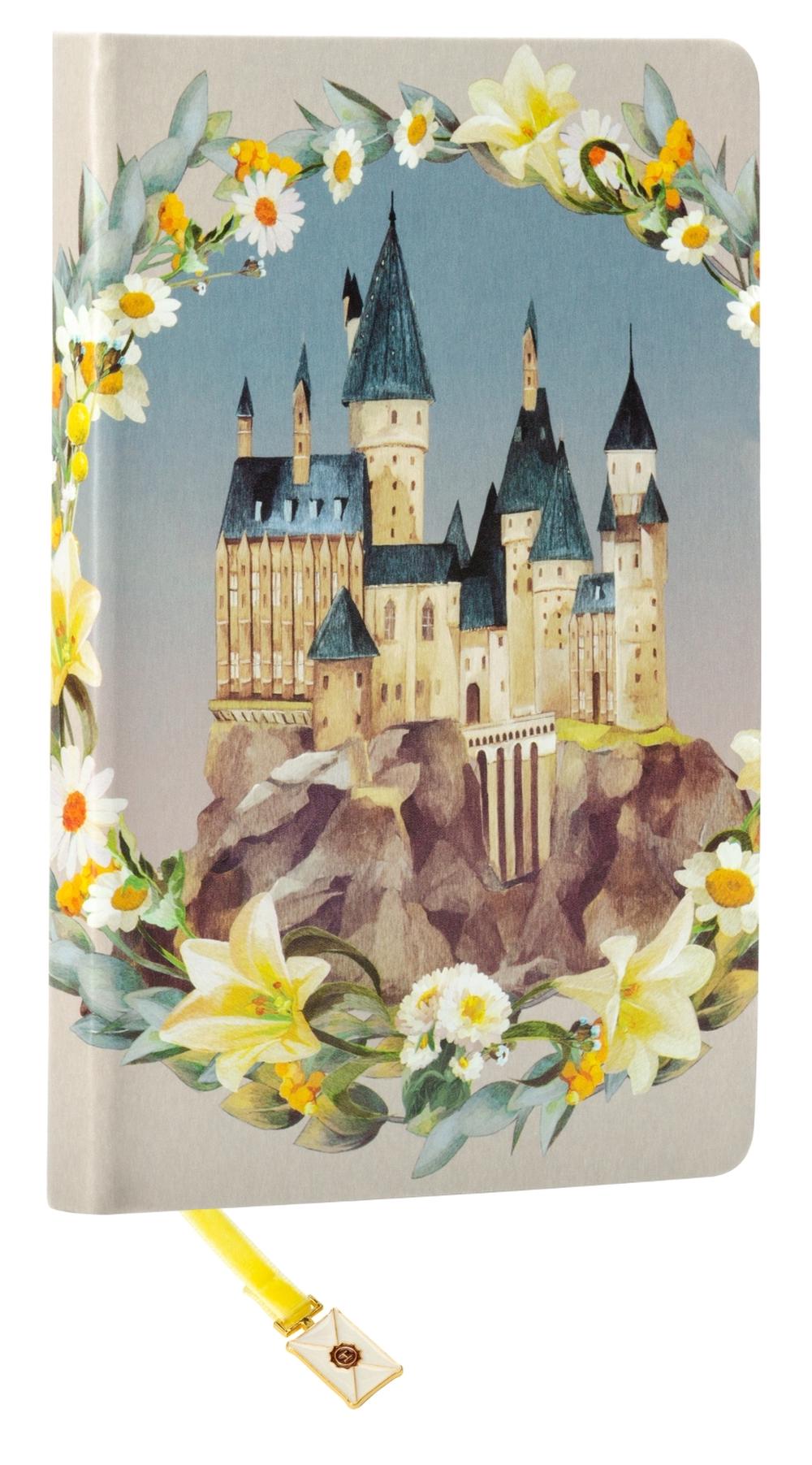 Harry Potter: Hogwarts Magical World Journal with Ribbon Charm by Insight Editions - ISBN: 9798886631043