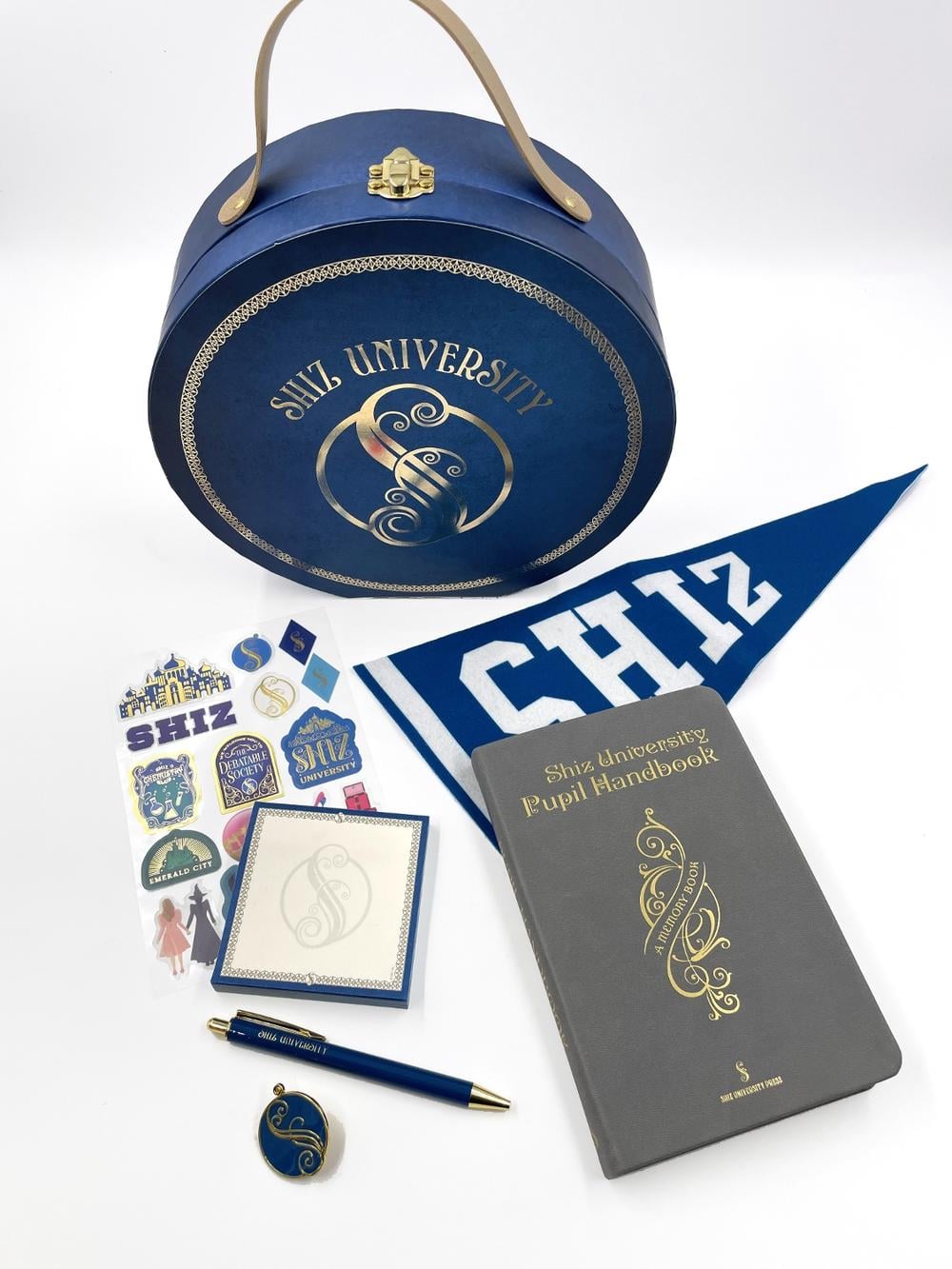 Wicked: Shiz University Deluxe Gift Set by Insight Editions - ISBN: 9798886637373