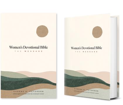 Message Women's Devotional Bible (Hardcover), The by Eugene H. Peterson - ISBN: 9781641585392
